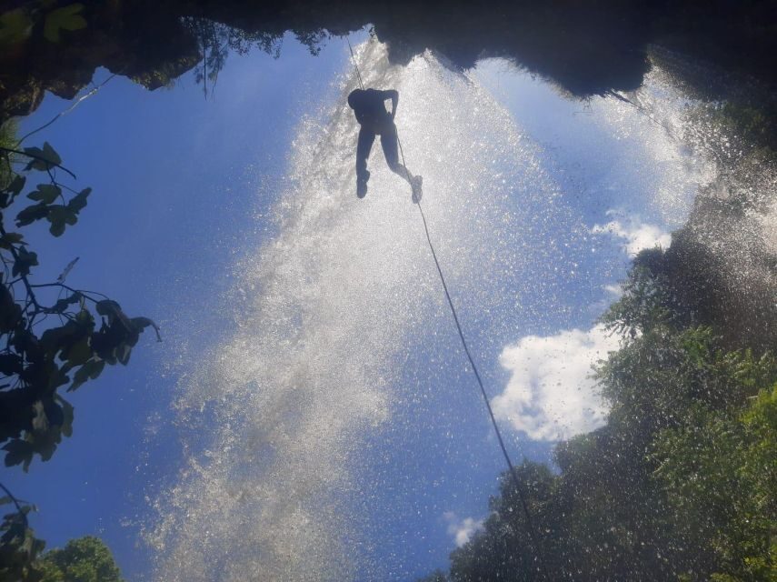 Anna: amazing water canyoning experience near Valencia - Photos, snacks, and the small comforts that matter