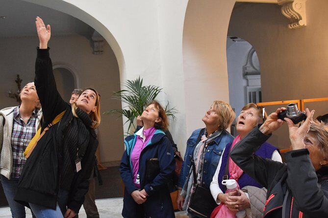 Essentials of Valencia and its World Heritage Sites - Plaza de la Virgen and the Thursday Water Tribunal at Apostles’ Gate