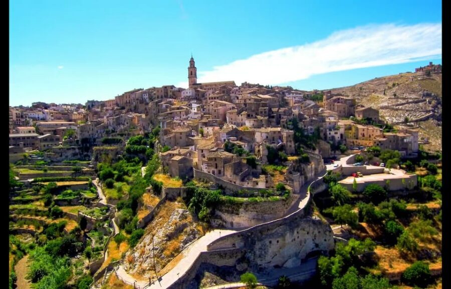From Valencia: Discover the Medieval Splendour of Bocairent - Time in your day: the 6-hour plan from Valencia