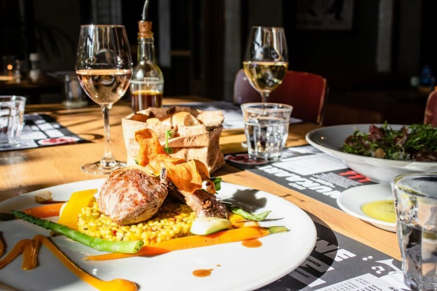 Gourmet 5-Course Dinner Experience in Valencia - Drinks Included: Wine or Sangria (Plus Water)