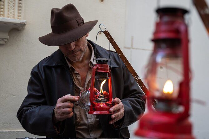 The Holy Grail with Indiana Jones - Starting at Plaza de la Virgen: meet the quest and get your bearings fast