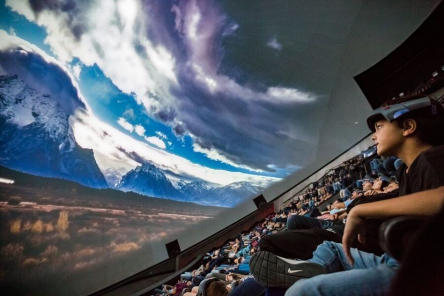 Valencia: City of Arts and Science 3D Movie at Hemisfèric - The one potential disappointment to watch for