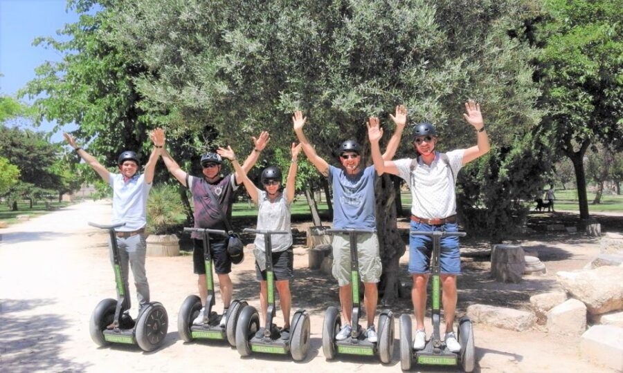 Valencia: Old Town and Gardens Segway Tour - Starting in the Old Town: Plaza de la Virgen and Barrio del Carmen