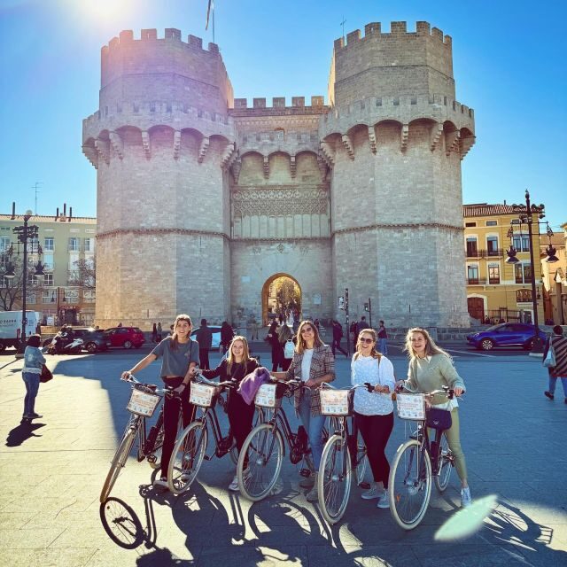 Valencia: Private City Tour on Bike,E-Bike&E-Scooter - Malvarrosa Beach: sea breeze and a short coastal reset