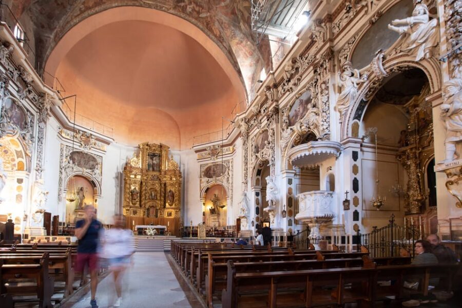 Valencia: San Nicolas, Silk Museum and Santos Juanes Church - Santos Juanes: church by the market, and open for works